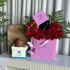 مندوب توصيل وتنسيق هدايا وورد