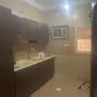 مطبخ كبير حالة ممتازة سليم كأنه جديد