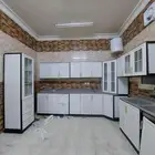 شقه ارضيه عوائل راكب مكيفات ومطبخ بالرمال الذهبي