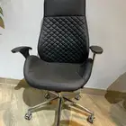 كراسي جلد مميزه