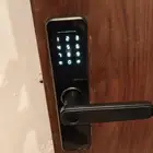 قفل باب ذكي للشقق والمنازل
