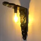 قاعده جداريه تراثيه مع لمبه اضاءه اصفر