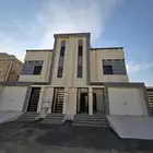 للبيع روف علوي مع ملحق تشطيب راقي قرب السوق الشعبي 720الف