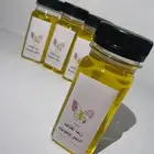 زيت يكثف الشعر وينعمه