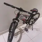 دراجة رياضيين شبه جديدة