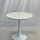 طاولات خارجية
