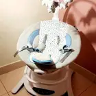 كرسي أطفال هزاز من جيجلز