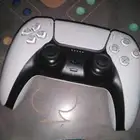 للبيع يد سوني 5 نظيف استخدام شهرين ونظيف ليست متواصله ب 200