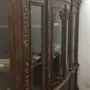 دولاب خشب فاخر نظيف للبيع