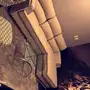 كنب وطاولة زجاج وتلفزيون وثلاجه للبيع