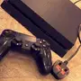 PlayStation 4 - حالة ممتازة!