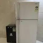 ثلاجتين للبيع هيتاشي وجنرال