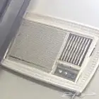 ثلاث مكيفات شباك للبيع