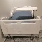 سرير طبي كهربائي