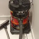 مكنسه كهربائيه للبيع نظيفه