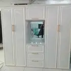 يوجد تفصيل دولاب ملابس مع التسريحه