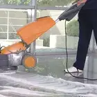 شركة غسيل تنظيف منازل شقق فلل خزانات جلي بلاط غسيل كنب
