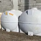 خزانين ماء للبيع واحد 5000الف التر واحد 4000الف التر