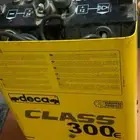 شاحن بطاريات اوروبي ماركة DECA للبيع مستعجل
