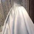 فستان غير ملبوس ينفع ملكة من لمسات كلفني 1200 ريال