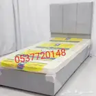 سرير نفر واحد ما مرتبه بدون مرتبه في موجود