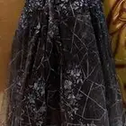 فستان نظيف ملبوس مره وحدة