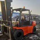 تاجير روافع شوكيه وكرينات الشهري واليومي والمشاوير