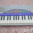 للبيع أورغ ماركة Casio الاصلية شغال ونظيف ب60ريال