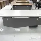 جديد اثاث مكاتب مودرن فخم مع دولاب وكراسي مكتبي متوفر