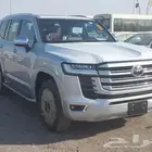 تويوتا لاندكروزر VXR 2024