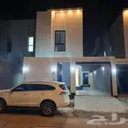 دور تون هاوس المساحه 300 درج داخلي