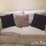 مستعملة مجموعة أريكة للبيع.