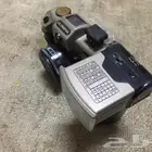 كاميرا تصوير قديمة مع الشنطة بدون فلم مناسبه للزينة