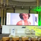 شاشات عرضيه تفاعليه عملاقه