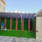 مضلات وجلسات خاصه وديكورات بديل خشب وتركيب عشب صناعي