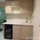 فني صيانه مطابخ الالمنيوم تغير مفصلات سحابات الادراج