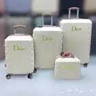 شنط سفر أو دبش