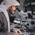 صيانة جوالات وجميع الاجهزه الالكترونيه والدرون (ايسيات-شاشه