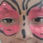 اليبقي رسامه وجه ع الاطفال في ملاهي او حديقه اومول بشتغل معه