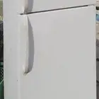 ثلاجة أمريكية