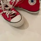 كونفرس حذاء احمر من اول ستار للجنسين