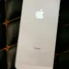 ايفون مستعمل نظيف شغال تم تغيير البطارية معه الكرتون وسلك