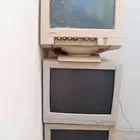 ثلاث شاشات كمبيوتر ب 27 بيع مستعجل