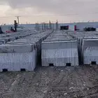 حواجز خرسانيه وزينة حدائق مناهيل مصدات قواعد اناره