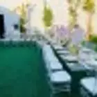 طاولات طعام وكراسي شفاف