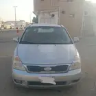 كيا كارنيفال 2015