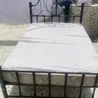 سرير نفر ونص معا الفرش