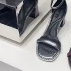 كعب دكني فضي جديد لم يستخدم ولا مره