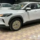 كورولا كروس هايبرد ابيض 2025