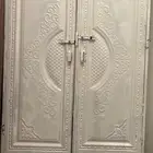 دولاب حديد تصفيط وتعليق وخزانات من الاسفل مع كفرات
